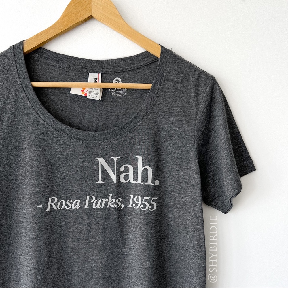 NWT Rosa Parks “Nah” Printed Scoopneck T-Shirt in Grey